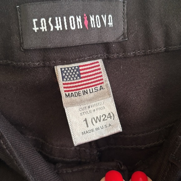 Distressed Jeans - Picture 6 of 12